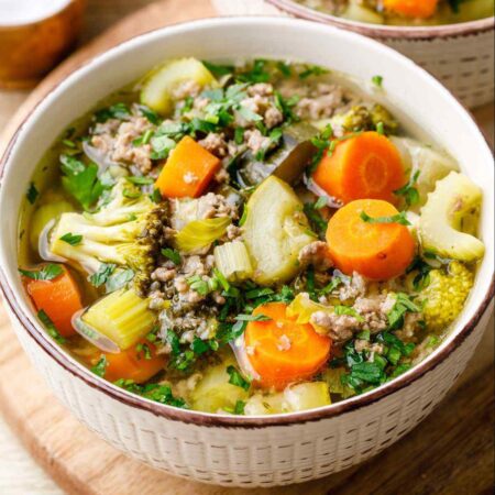 Caldo de Vegetais com Frango Picado Paleo