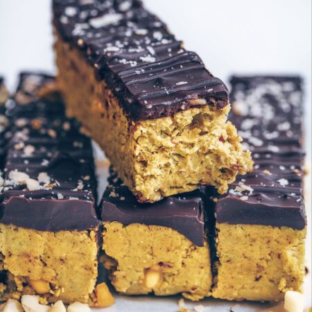 Barra Proteica Vegan de Amendoim e Chocolate