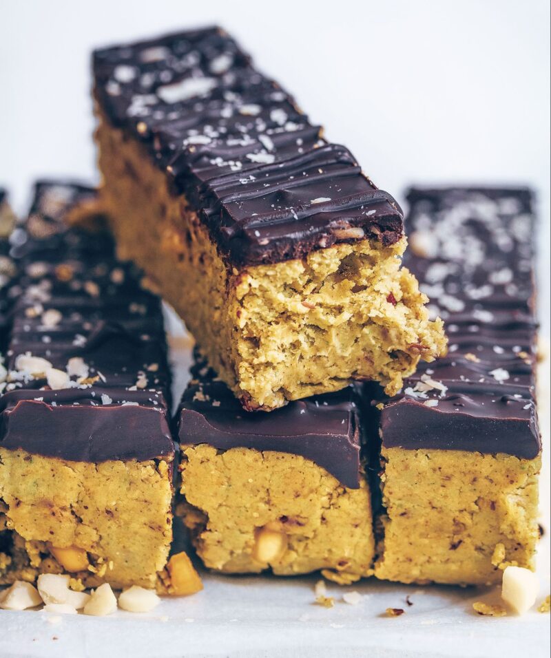 Barra Proteica Vegan de Amendoim e Chocolate